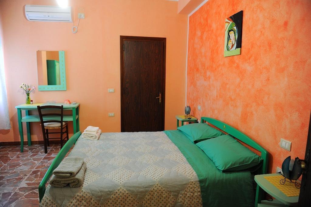 B&B Antoclo Di Concas Angela Margherita Villacidro Phòng bức ảnh